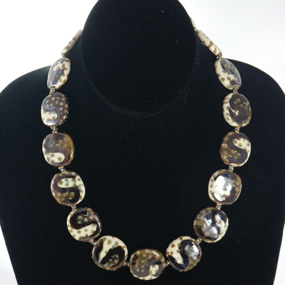 KAZURI Pitapat 18 in Hand-Made Necklace